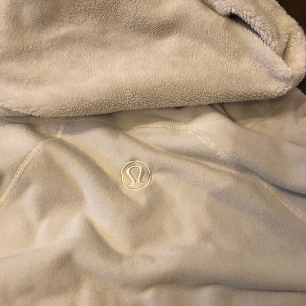 Lululemon Tunic sweatshirt Excellent Condition! - Picture 2 of 3